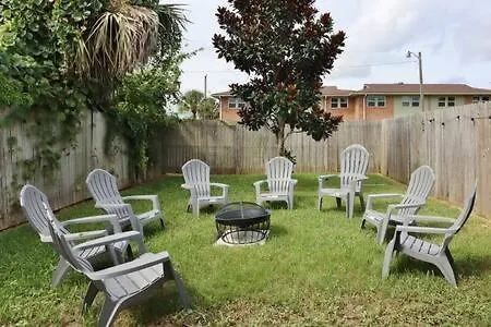 Spacious 4 Bedroom Beach Retreat - Blocks From Beach Jacksonville Beach Exterior foto